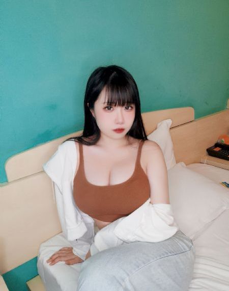 被迫成为女老板的脚奴_BD全集在线观看