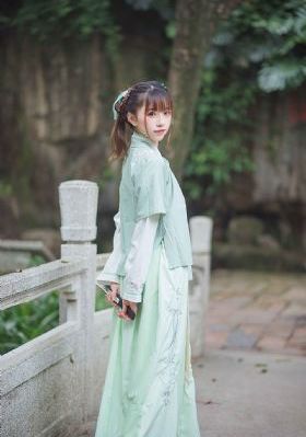 部长和社畜的恋情令人着急_BD韩语高清视频观看