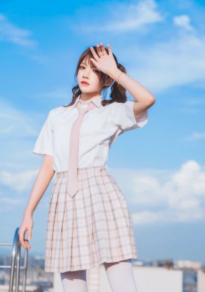 周妍希三点尽露高清视频_4K高清完整版播放